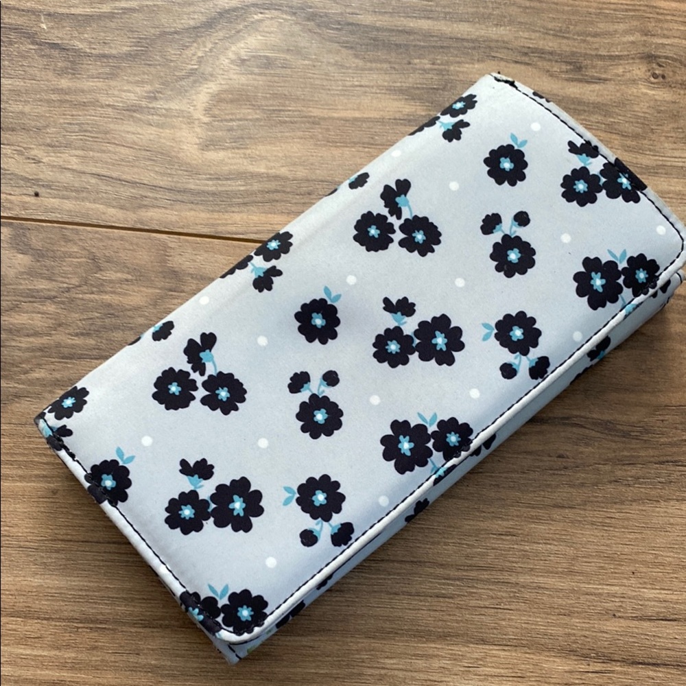 Ju-Ju-Be Onyx Be Rich Trifold Clutch Wallet - Picture 3 of 7